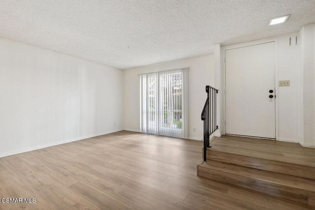 27401 Country Glen Road, Agoura Hills, CA 91301