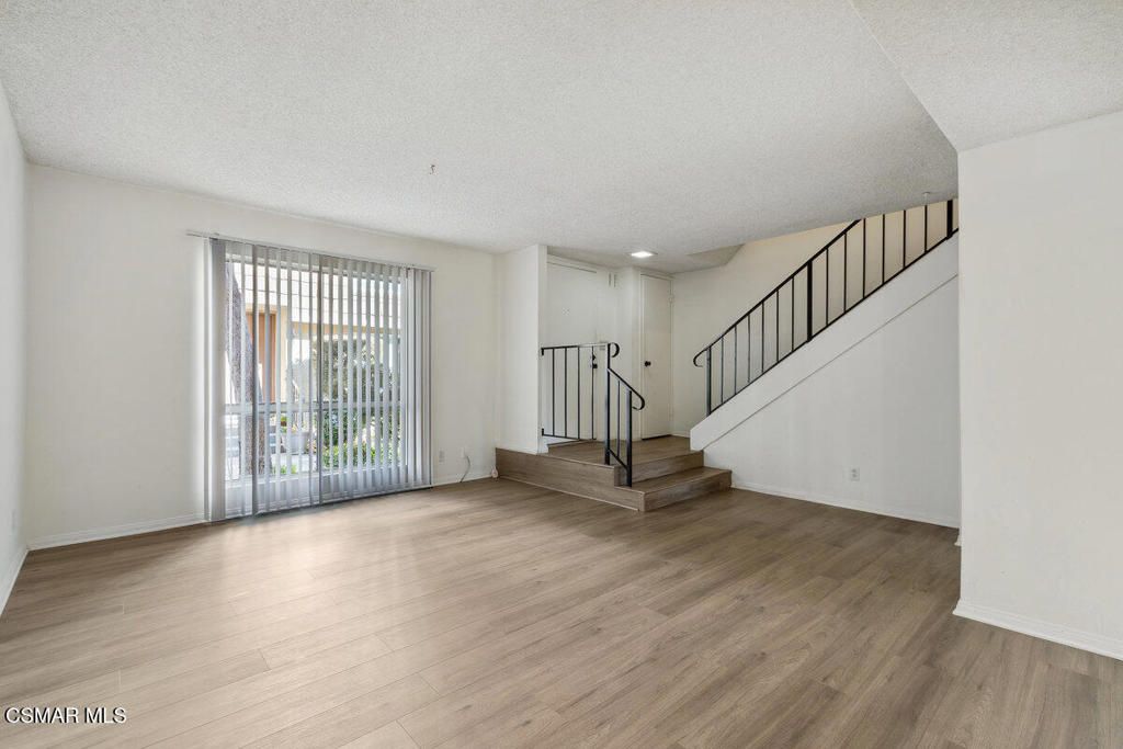 27401 Country Glen Road, Agoura Hills, CA 91301