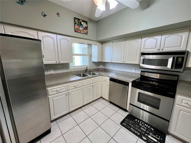2471 SUMATRAN WAY 43, Clearwater, FL 33763