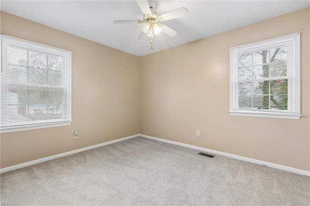 89 Deer Run TRL, Newport News, VA 23602