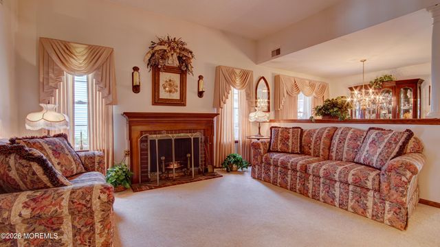 22 Portebello Road, Jackson, NJ 08527