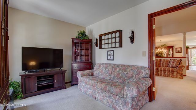 22 Portebello Road, Jackson, NJ 08527