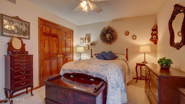 22 Portebello Road, Jackson, NJ 08527