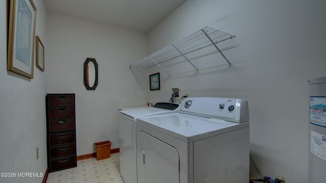22 Portebello Road, Jackson, NJ 08527