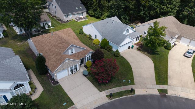 22 Portebello Road, Jackson, NJ 08527