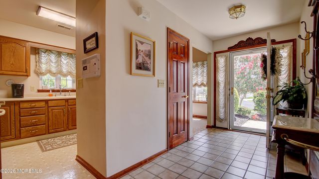 22 Portebello Road, Jackson, NJ 08527