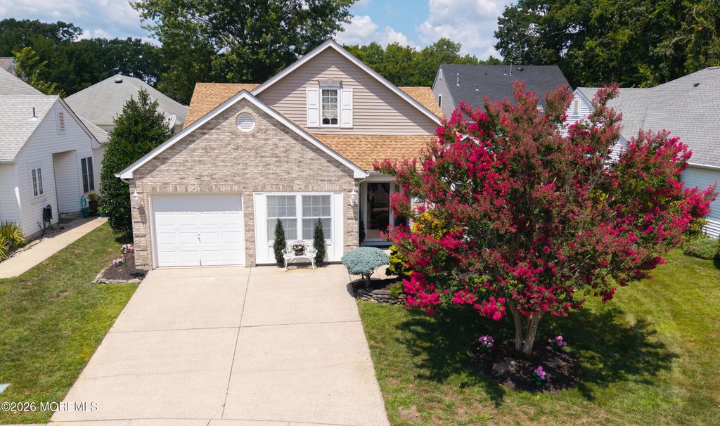 22 Portebello Road, Jackson, NJ 08527