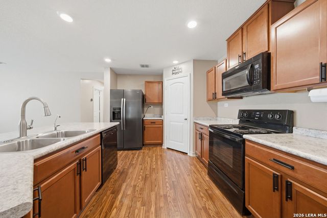 9846 OVERLOOK CYN, San Antonio, TX 78245