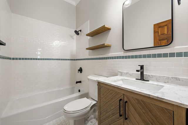 9408 Doliver DR, Austin, TX 78748