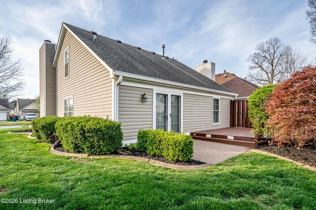 10409 Bay Pointe Cir, Louisville, KY 40241