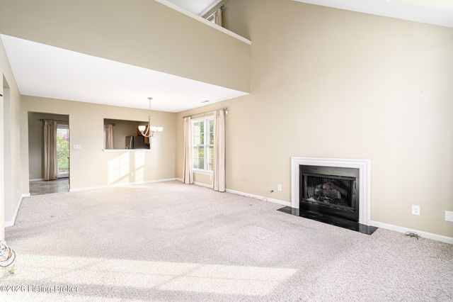 10409 Bay Pointe Cir, Louisville, KY 40241