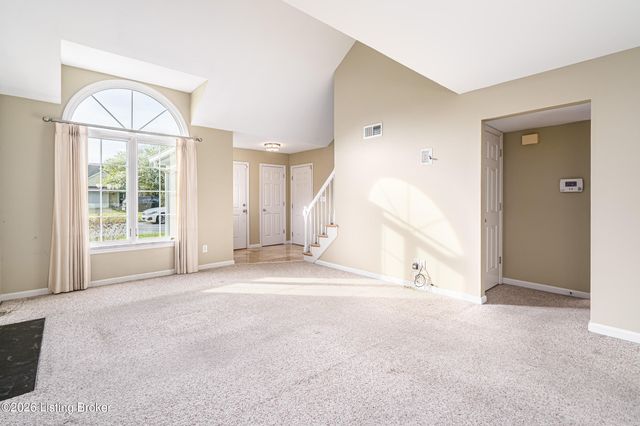 10409 Bay Pointe Cir, Louisville, KY 40241