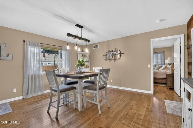 800 Phillips Street, Maumee, OH 43537