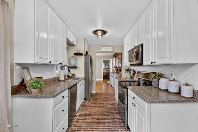 800 Phillips Street, Maumee, OH 43537