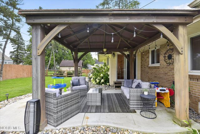 800 Phillips Street, Maumee, OH 43537