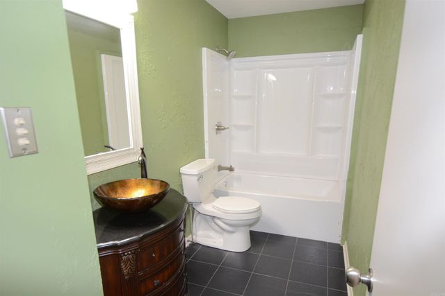 2311 Lakeshore Dr Unit L2, Hot Springs, AR 71913