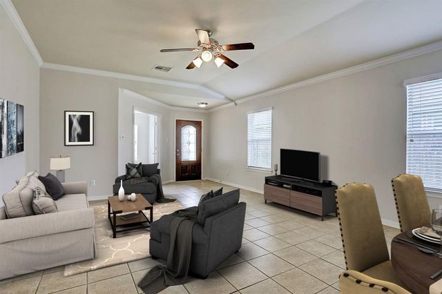 13011 Trail Manor Drive, Pearland, TX 77584