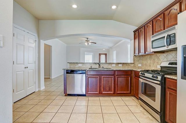 13011 Trail Manor Drive, Pearland, TX 77584
