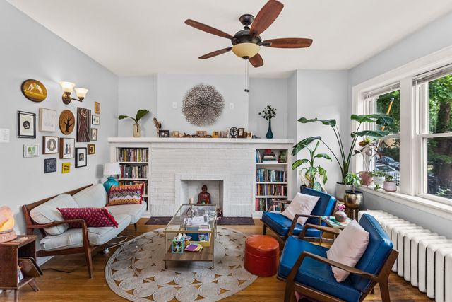 6024 N Rockwell Street, Chicago, IL 60659