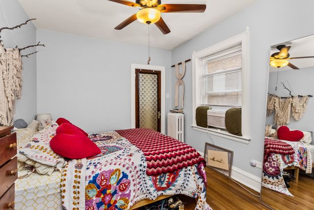 6024 N Rockwell Street, Chicago, IL 60659