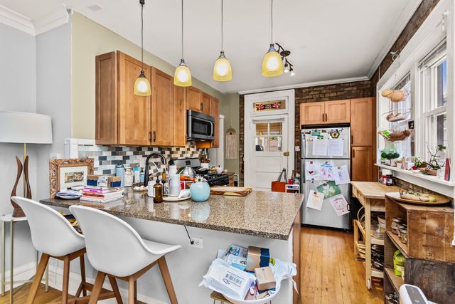 6024 N Rockwell Street, Chicago, IL 60659