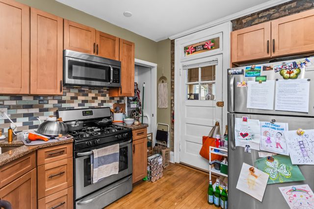 6024 N Rockwell Street, Chicago, IL 60659