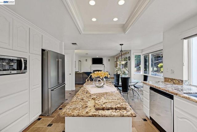 104 Wildflower Valley Ct, San Ramon, CA 94582