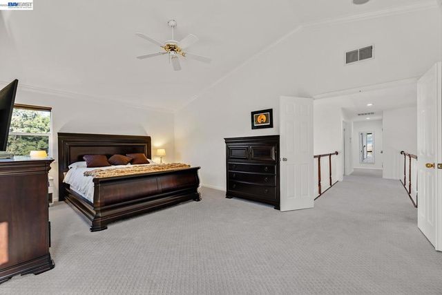 104 Wildflower Valley Ct, San Ramon, CA 94582