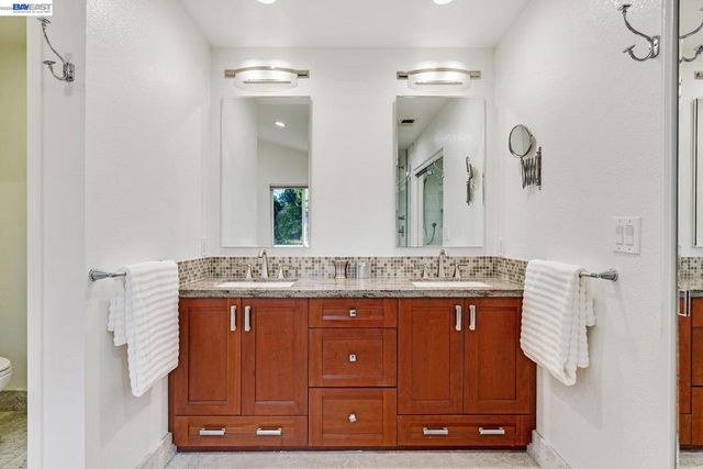 104 Wildflower Valley Ct, San Ramon, CA 94582
