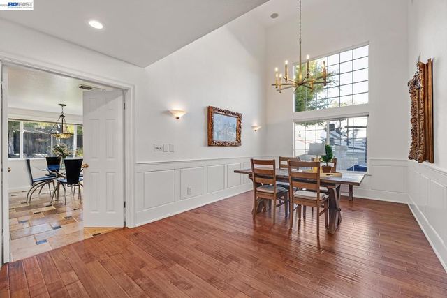104 Wildflower Valley Ct, San Ramon, CA 94582