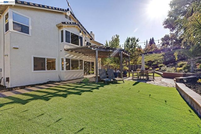 104 Wildflower Valley Ct, San Ramon, CA 94582