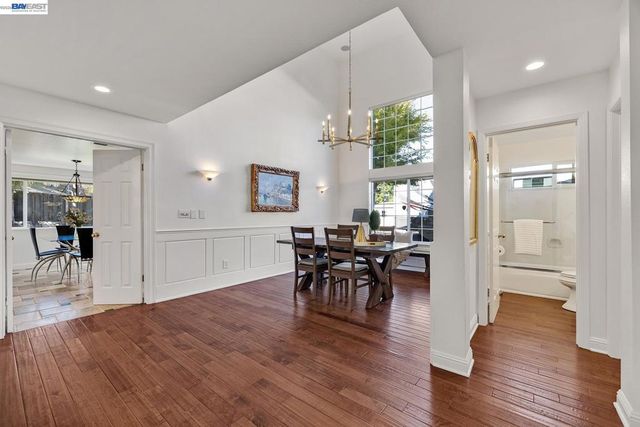 104 Wildflower Valley Ct, San Ramon, CA 94582
