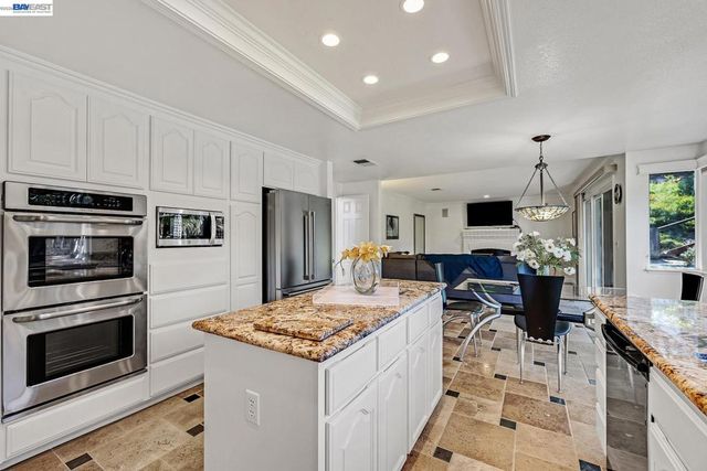 104 Wildflower Valley Ct, San Ramon, CA 94582