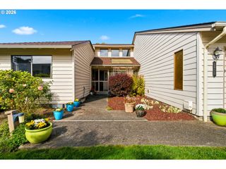 2930 CEDARWOOD Ct Se, Albany, OR 97322
