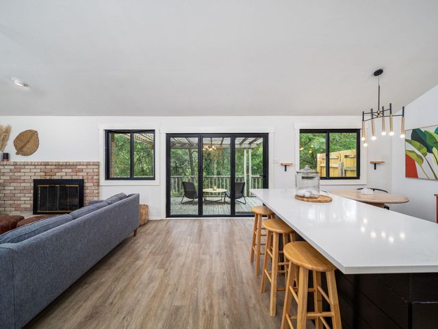2532 Stoutwood CIR, Austin, TX 78745