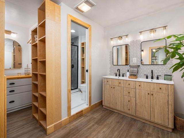 2532 Stoutwood CIR, Austin, TX 78745