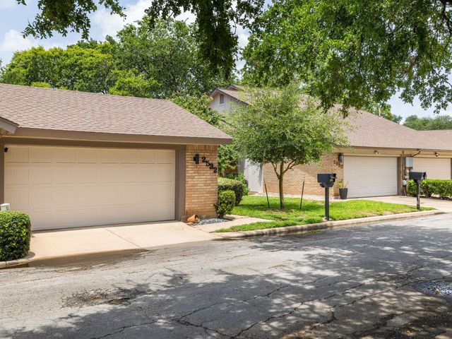 2532 Stoutwood CIR, Austin, TX 78745
