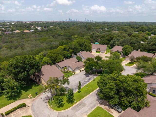 2532 Stoutwood CIR, Austin, TX 78745