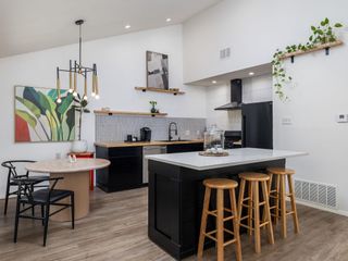 2532 Stoutwood CIR, Austin, TX 78745