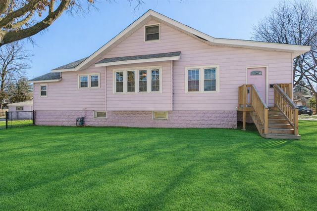 139 N Grant Street, Westmont, IL 60559