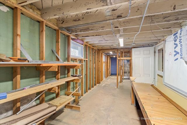 139 N Grant Street, Westmont, IL 60559