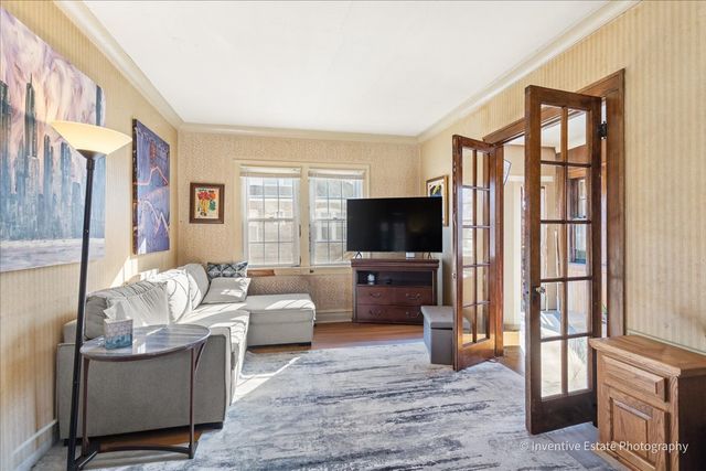 139 N Grant Street, Westmont, IL 60559