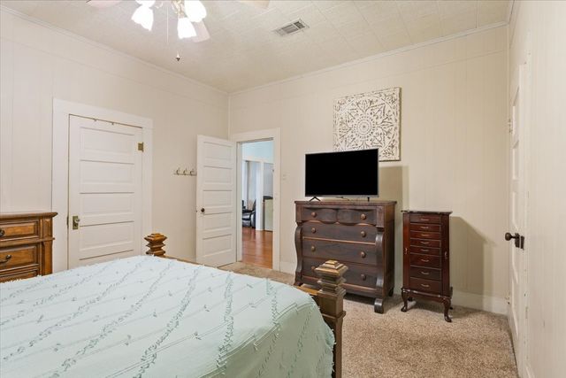 102 S Hogan Street, Holland, TX 76534