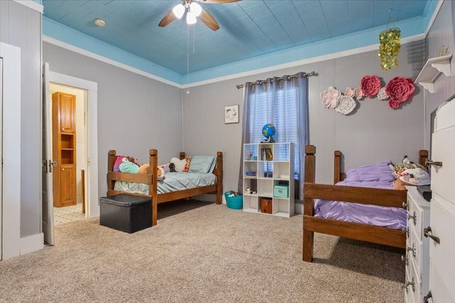 102 S Hogan Street, Holland, TX 76534