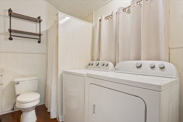 102 S Hogan Street, Holland, TX 76534
