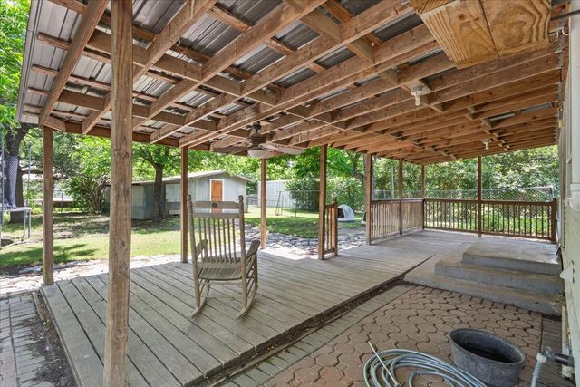 102 S Hogan Street, Holland, TX 76534