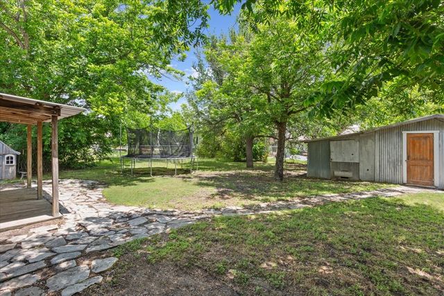102 S Hogan Street, Holland, TX 76534