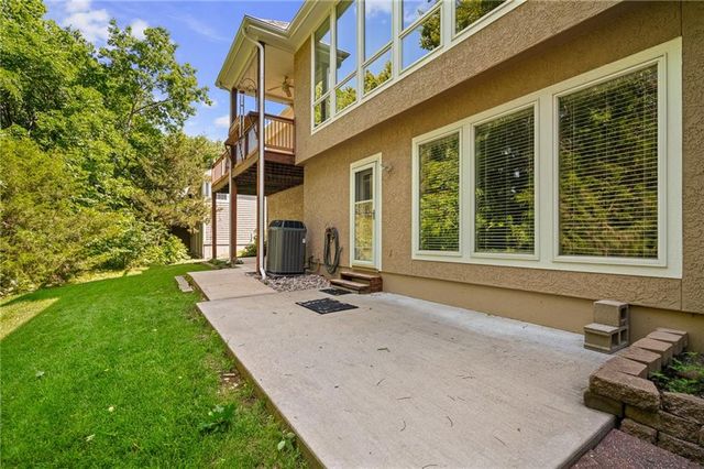 7562 Legler Street, Shawnee, KS 66217
