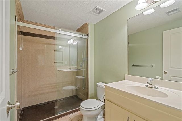 7562 Legler Street, Shawnee, KS 66217