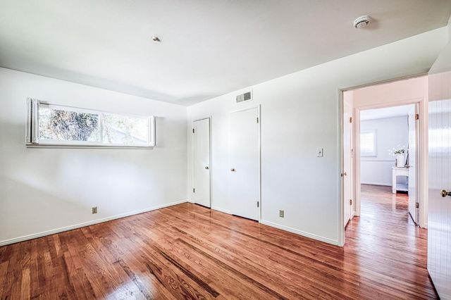 1565 W Barstow Avenue, Fresno, CA 93711